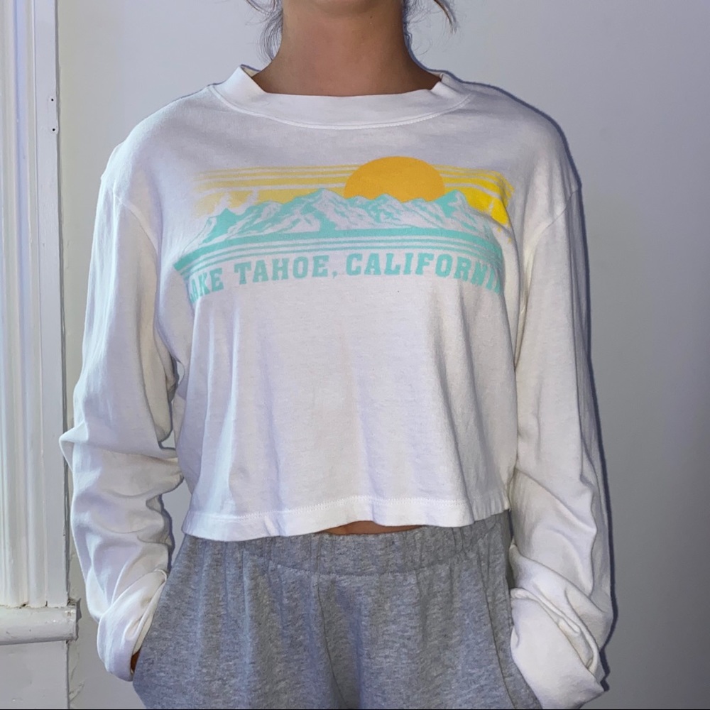Lake Tahoe, California Cropped Longsleeve Shirt
